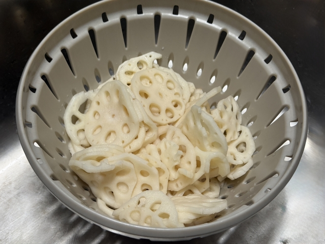 レンコン水切り