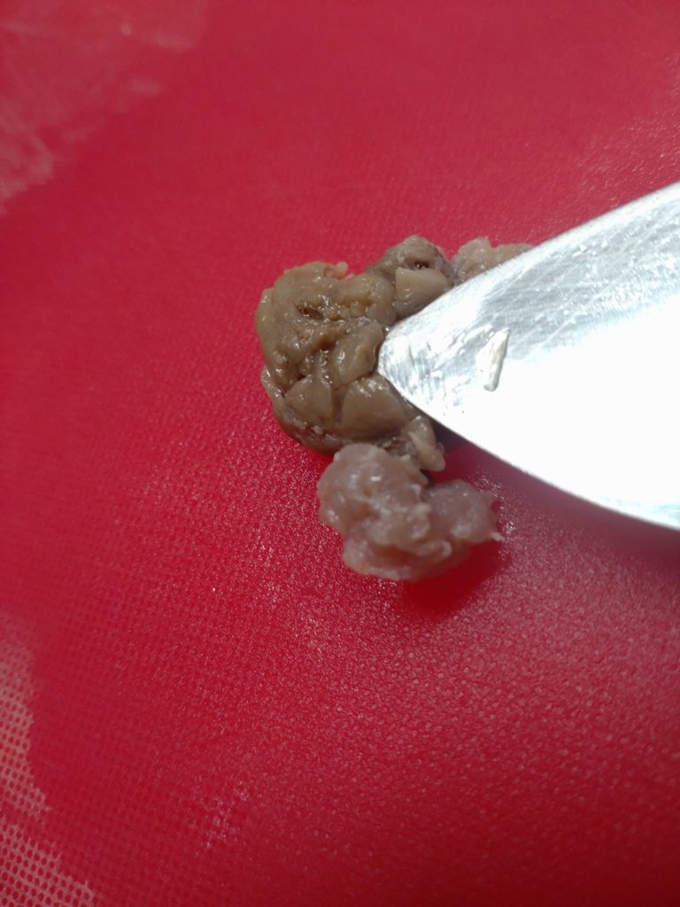 茹でた牛すじの柔らかさ