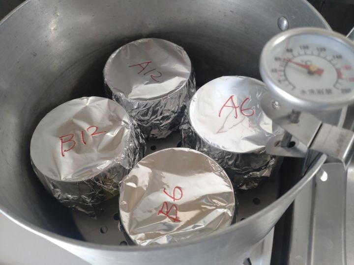 鍋に茶碗蒸し配置